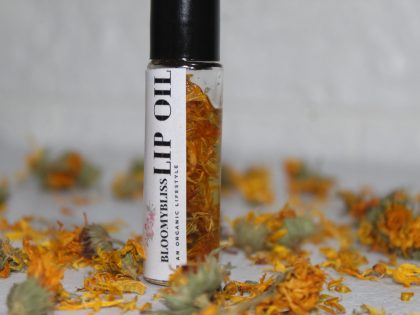 organic-calendula-lip-oil