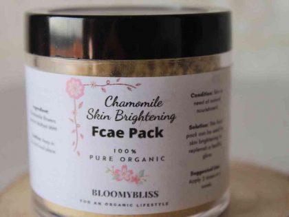 organic-chamomile-skin-brightening-face-pack