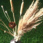brown-golden-dried-flower-bouquet