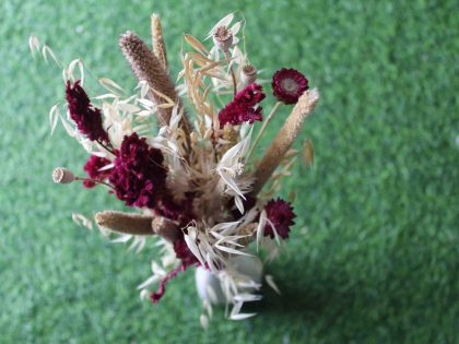 burnt-umber-dried-flower-bouquet