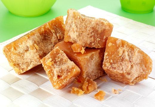 5 Reasons Shifting to Jaggery Is A Healthy Choice 