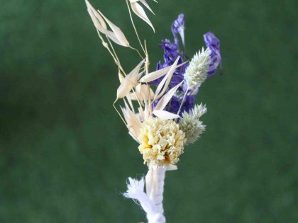 violet-off-white-natural-dried-flowers-boutonniere-for-wedding