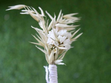 boho-white-natural-dried-flowers-boutonniere