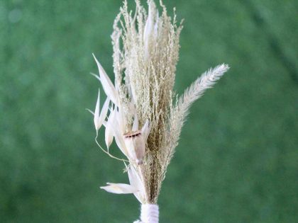 boho-off-white-natural-dried-flowers-boutonniere