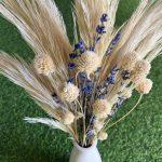 creamy-blossom-dried-flowers-arrangement