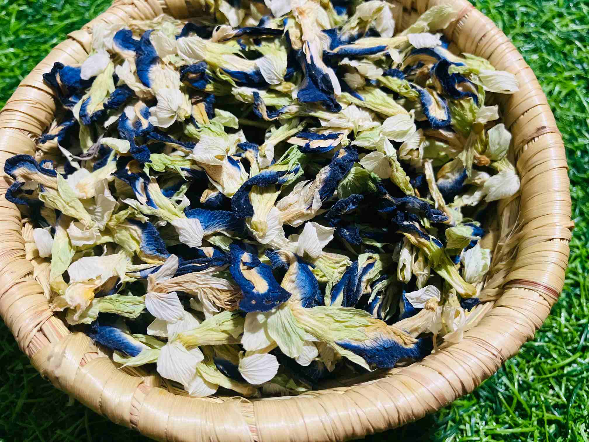Organic Dried Butterfly Pea Flowers (Aparajita) Organic Dried Butterfly Pea Flowers (Aparajita)