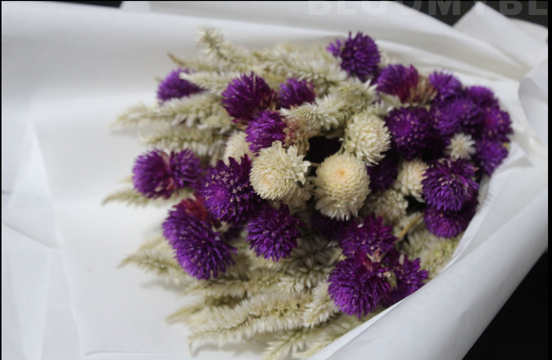 dried flower bouquet
