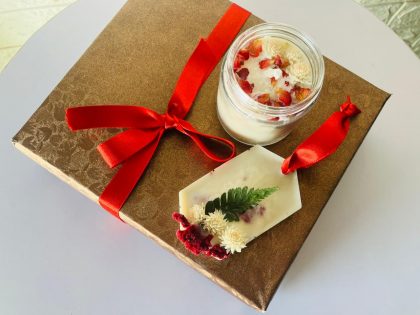 Gift Hamper Candle & Wax Sachet